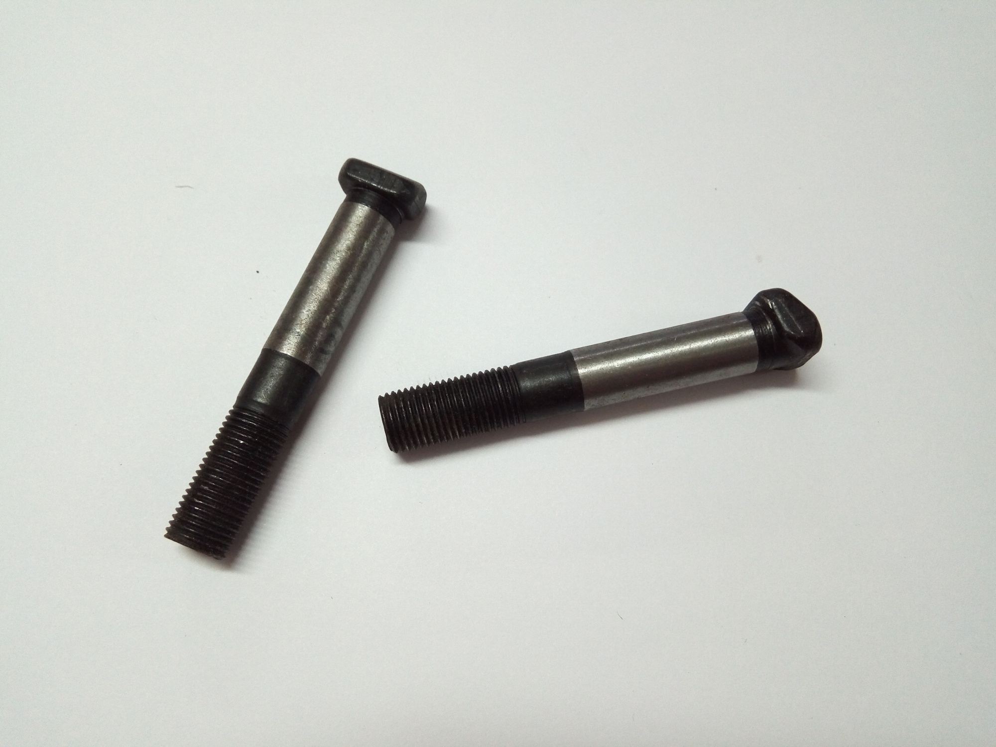 болт шатуна 130  130-1004062-20 в интернет-магазине НМК